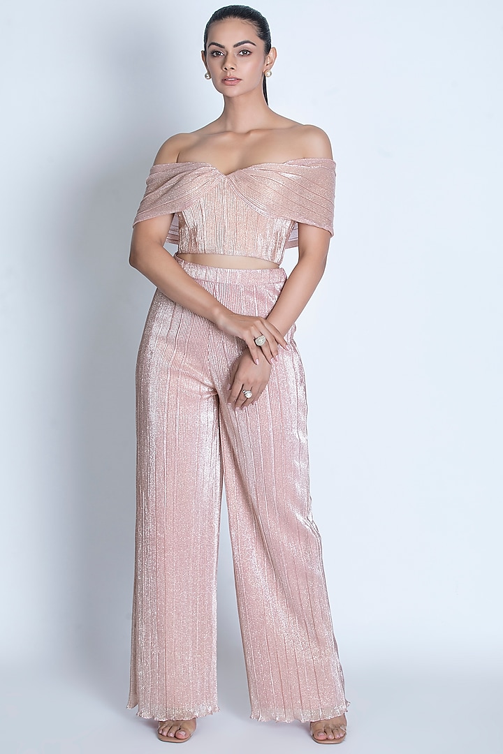 Light Peach Pleated Foil Knitted Metallic Co-Ord Set by ORU PRET