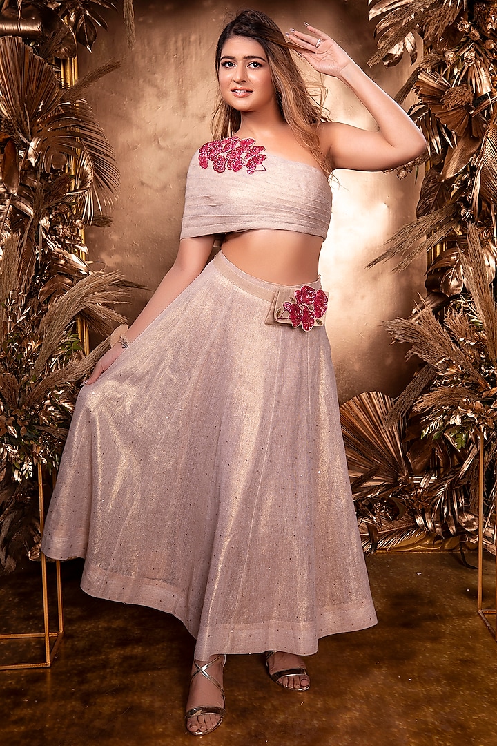 Champagne Gold Shimmer Jute Sequins Skirt Set by ORU PRET at Pernia's Pop Up Shop