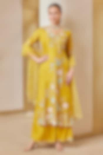 Honey Gold Organza Zardosi Hand Embroidered Kurta Set by Osaa By Adarsh