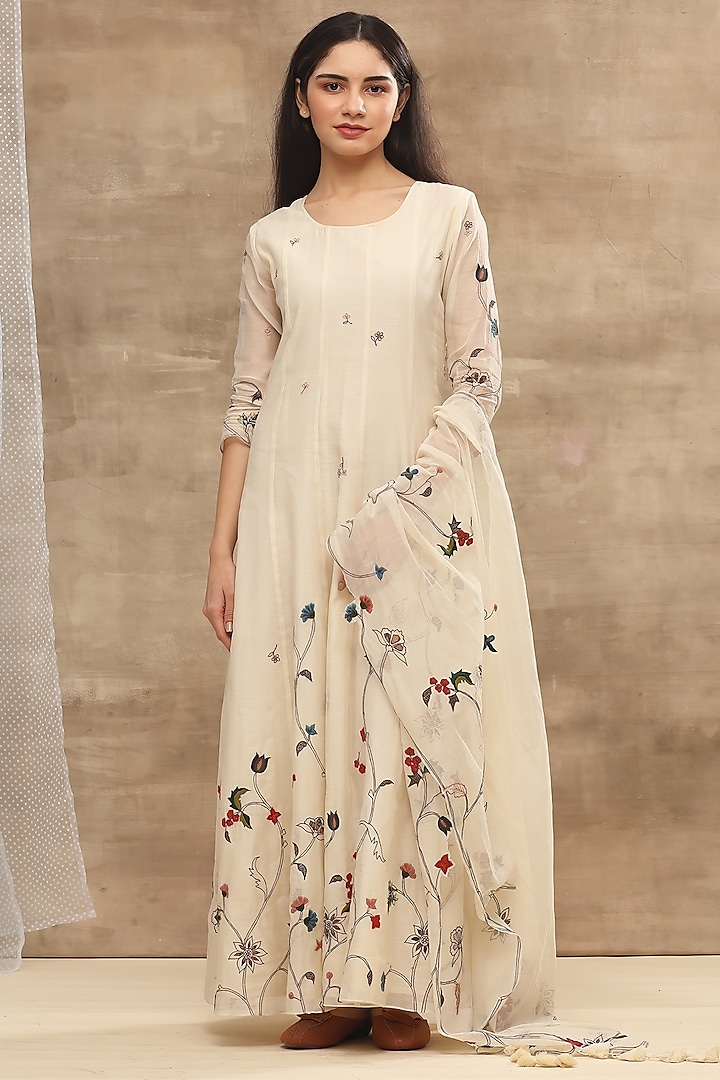 Ivory Embroidered Anarkali With Dupatta by Vaayu