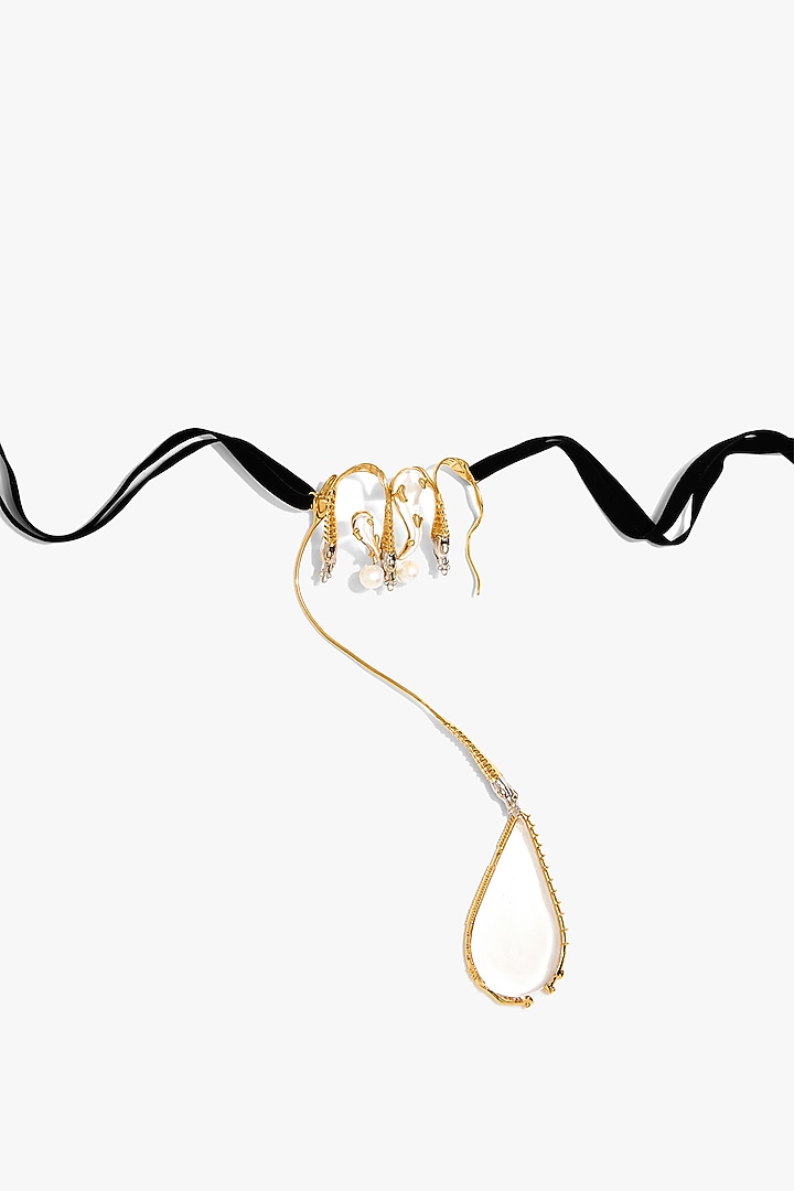 Two Tone Finish Baroque Pearl Choker Necklace by Outhouse at Pernia's Pop Up Shop