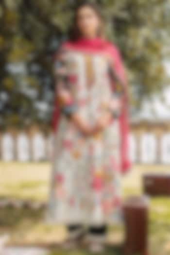 Off White Embroidered Shirt Kurta Set by Oushk By Ussama Shabbir at Pernia's Pop Up Shop