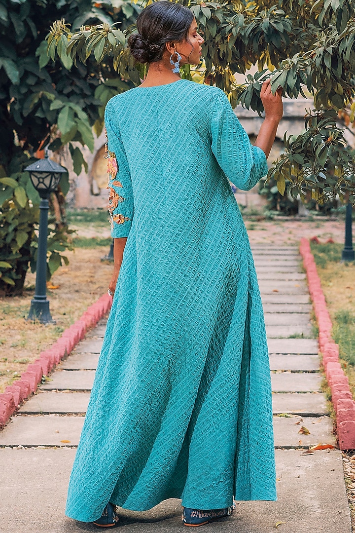 Blue Hand Embroidered Kaftan by Oushk By Ussama Shabbir at Pernia's Pop Up Shop