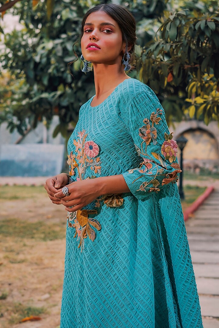 Blue Hand Embroidered Kaftan by Oushk By Ussama Shabbir at Pernia's Pop Up Shop