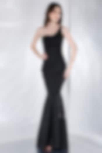 Black Neoprene One-Shoulder Mermaid Party Wear Gown by OZEQO at Pernia's Pop Up Shop