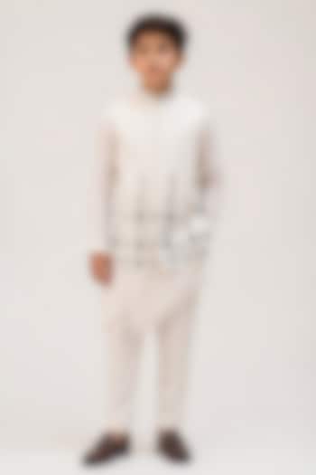 Ivory Linen Embroidered Nehru Jacket Set For Boys by Paarsh - Littles at Pernia's Pop Up Shop