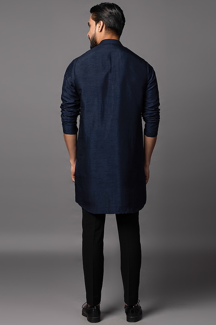 Navy Blue Bam Silk Drangonfly Embroidered Kurta Set by PAARSH at Pernia's Pop Up Shop