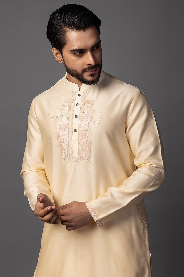Peach Chanderi Resham Embroidered Kurta by PAARSH at Pernia's Pop Up Shop