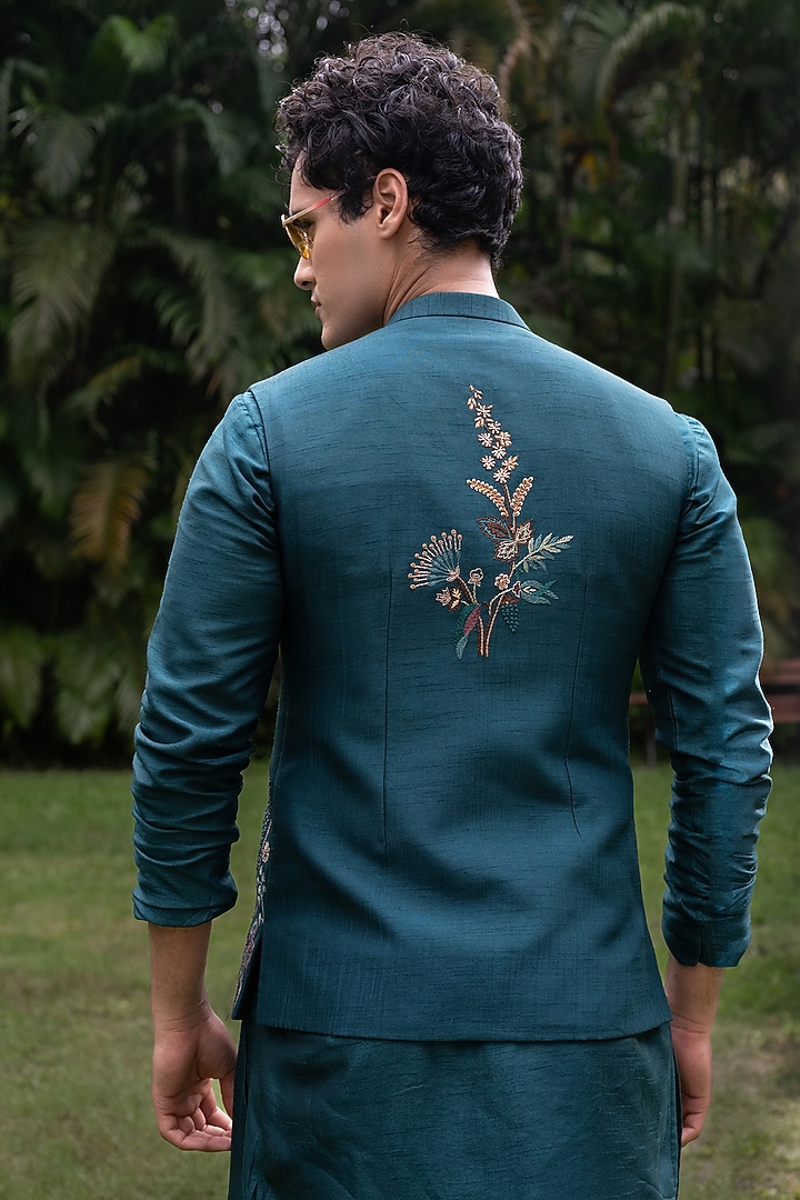 Teal Bam Silk Hand Embroidered Bundi Jacket Set by PAARSH at Pernia's Pop Up Shop
