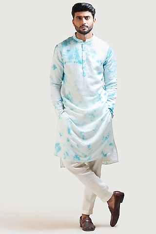 Blue & White Tie & Dye Kurta Set by PAARSH
