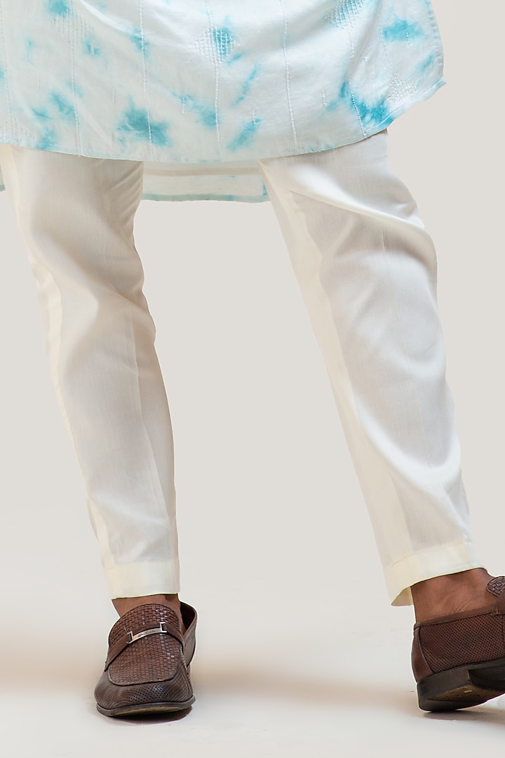 Blue & White Tie & Dye Kurta Set by PAARSH at Pernia's Pop Up Shop