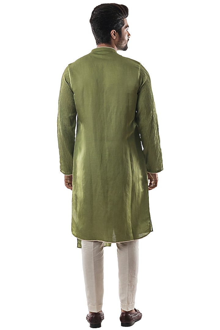 Green Malai Cotton Kurta by PAARSH at Pernia's Pop Up Shop
