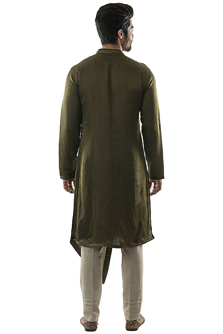 Olive Green Linen Satin Embroidered Kurta Set by PAARSH at Pernia's Pop Up Shop