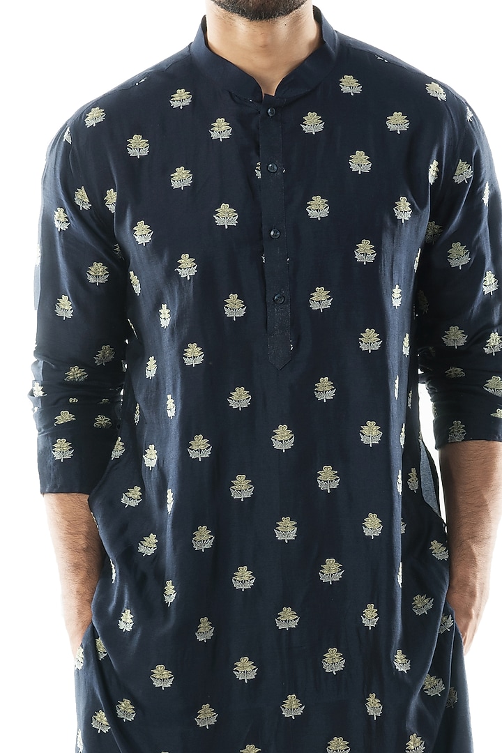 Opal Blue Embroidered Kurta Set by PAARSH at Pernia's Pop Up Shop