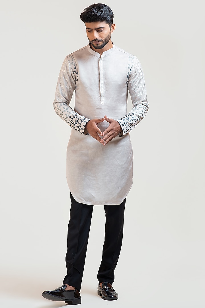 Grey Linen Satin Leaf Embroidered Kurta Set by PAARSH at Pernia's Pop Up Shop