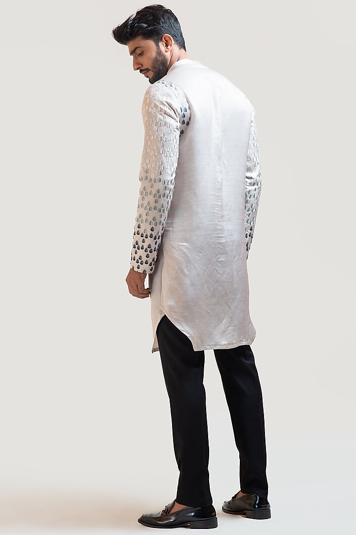 Grey Linen Satin Leaf Embroidered Kurta Set by PAARSH at Pernia's Pop Up Shop