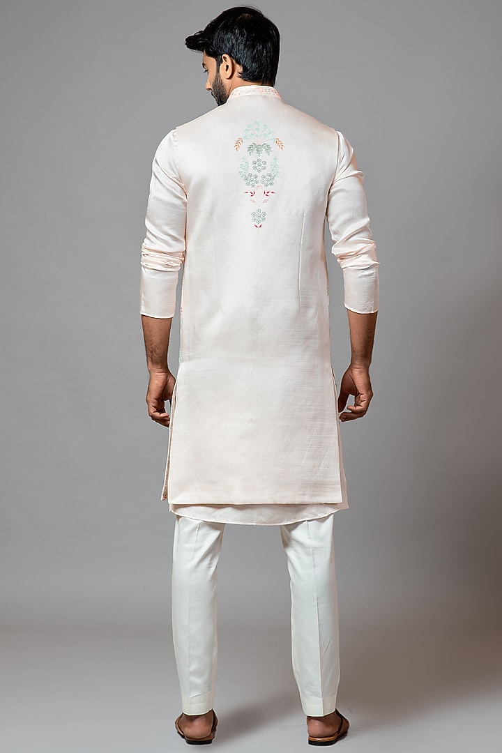 Faded Pink Embroidered Long Nehru Jacket With Kurta Set by PAARSH at Pernia's Pop Up Shop