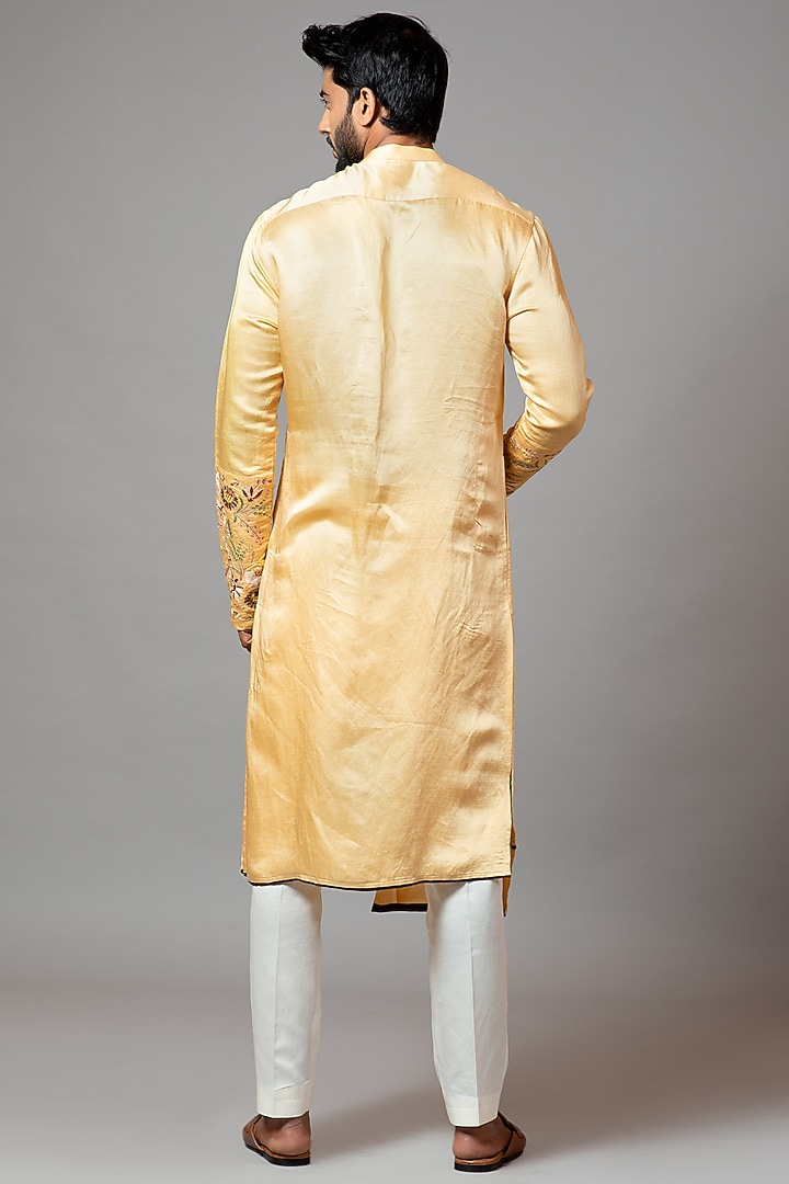 Dull Mustard Embroidered Paneled Kurta Set by PAARSH at Pernia's Pop Up Shop