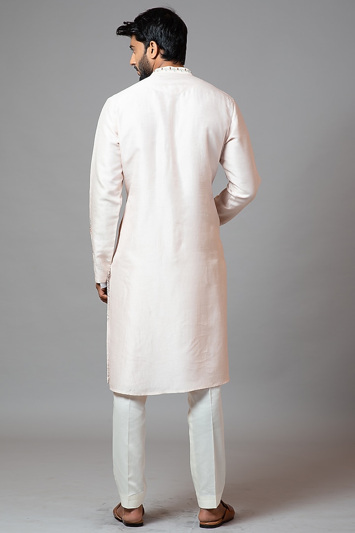 Crystal Pink Embroidered Kurta Set by PAARSH at Pernia's Pop Up Shop