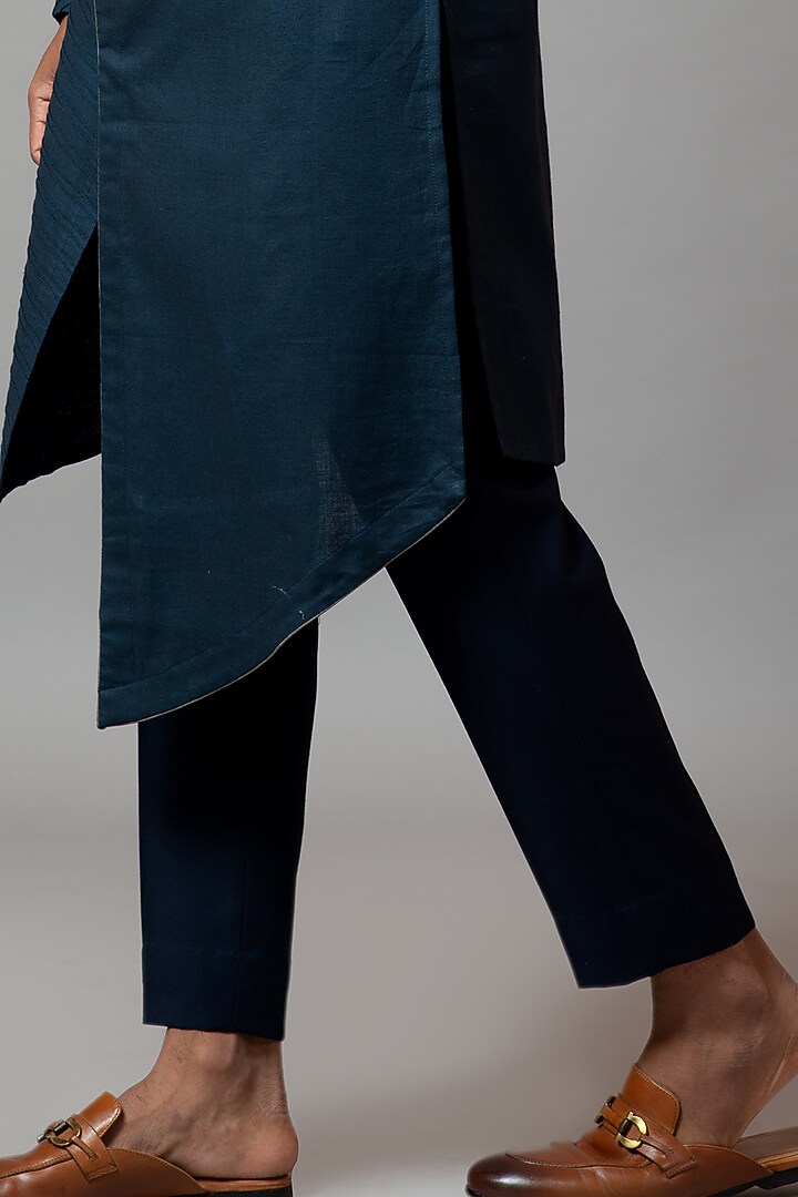 Navy Blue Pintucked Kurta Set by PAARSH at Pernia's Pop Up Shop