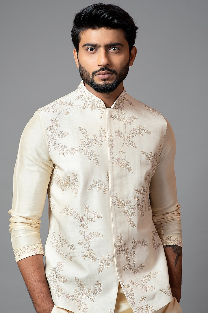 Off-White Embroidered Nehru Jacket by PAARSH at Pernia's Pop Up Shop