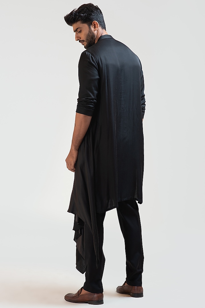 Black Silk Draped Kurta Set by PAARSH at Pernia's Pop Up Shop
