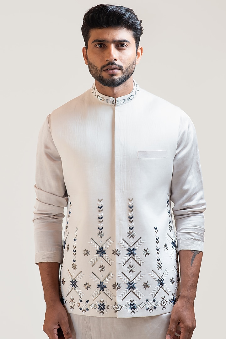 Creamy Grey Linen Satin Phulkari Embroidered Nehru Jacket Set by PAARSH at Pernia's Pop Up Shop