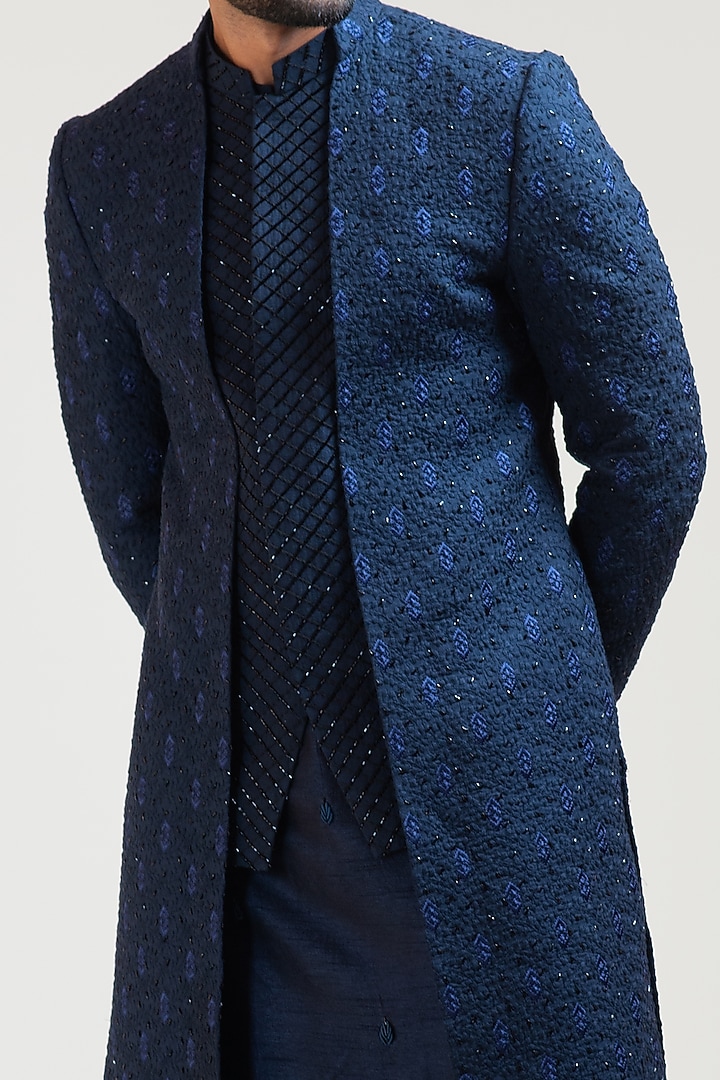 Navy Blue Embroidered Wedding Indowestern Jacket Set by PAARSH at Pernia's Pop Up Shop