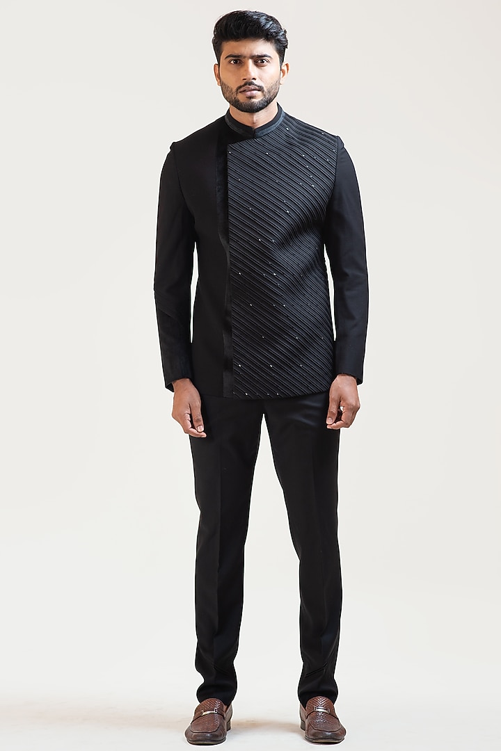 Black Embroidered Wedding Bandhgala Jacket Set by PAARSH at Pernia's Pop Up Shop