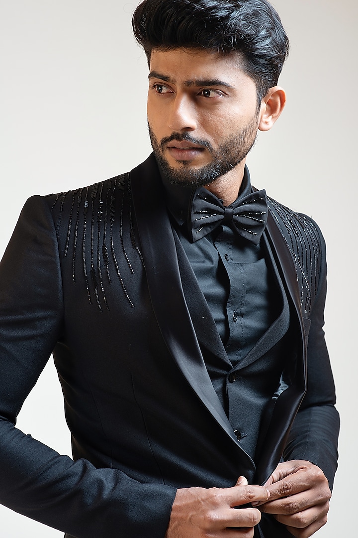 Black Embroidered Blazer Set by PAARSH at Pernia's Pop Up Shop
