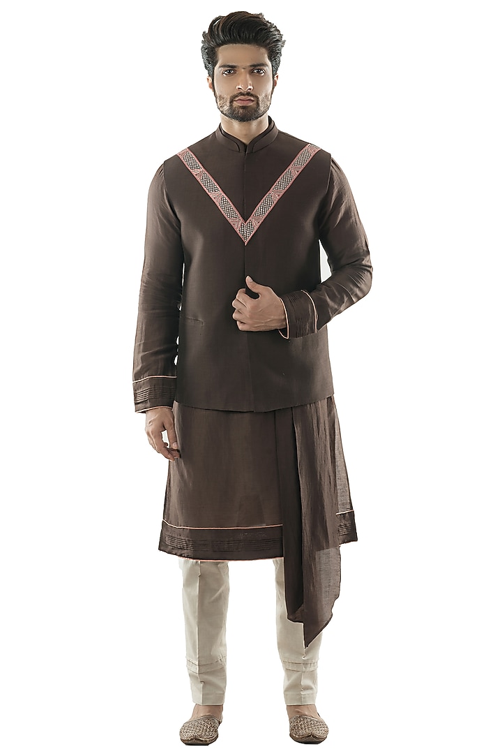 Brown Linen Satin Thread Embroidered Bundi Jacket by PAARSH at Pernia's Pop Up Shop