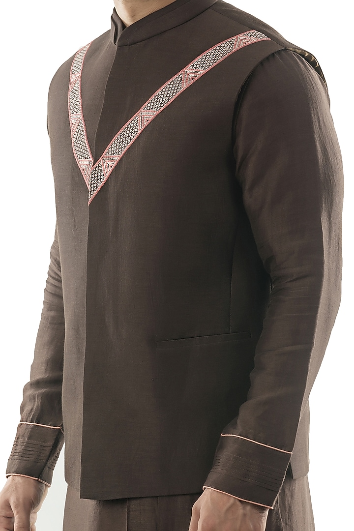 Brown Linen Satin Thread Embroidered Bundi Jacket by PAARSH at Pernia's Pop Up Shop