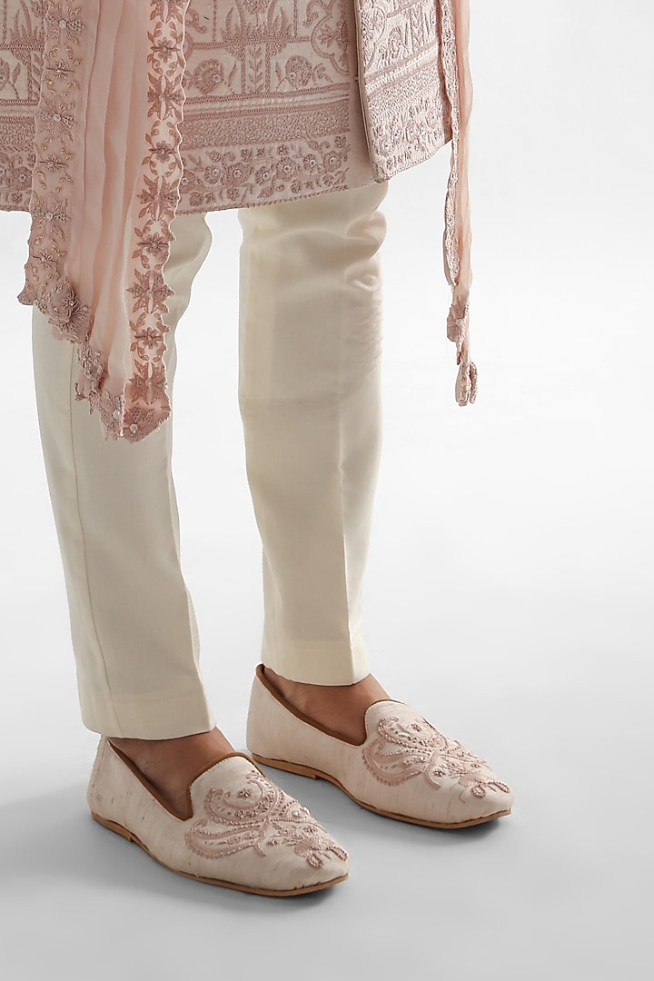 Powder Pink Raw Silk Embroidered Groom Sherwani Set by PAARSH at Pernia's Pop Up Shop