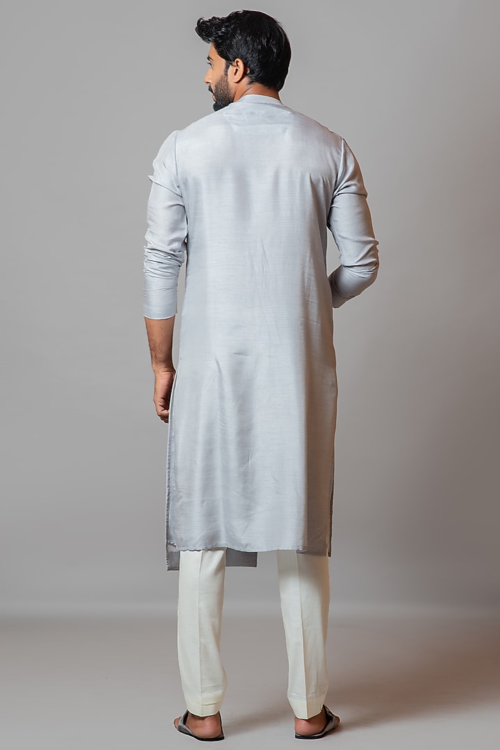 Summer Shower Bamberg Silk Kurta Set by PAARSH at Pernia's Pop Up Shop
