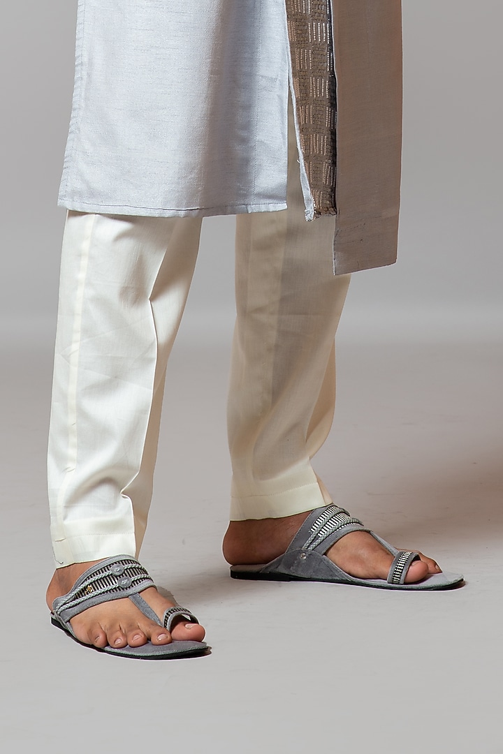 Summer Shower Bamberg Silk Kurta Set by PAARSH at Pernia's Pop Up Shop