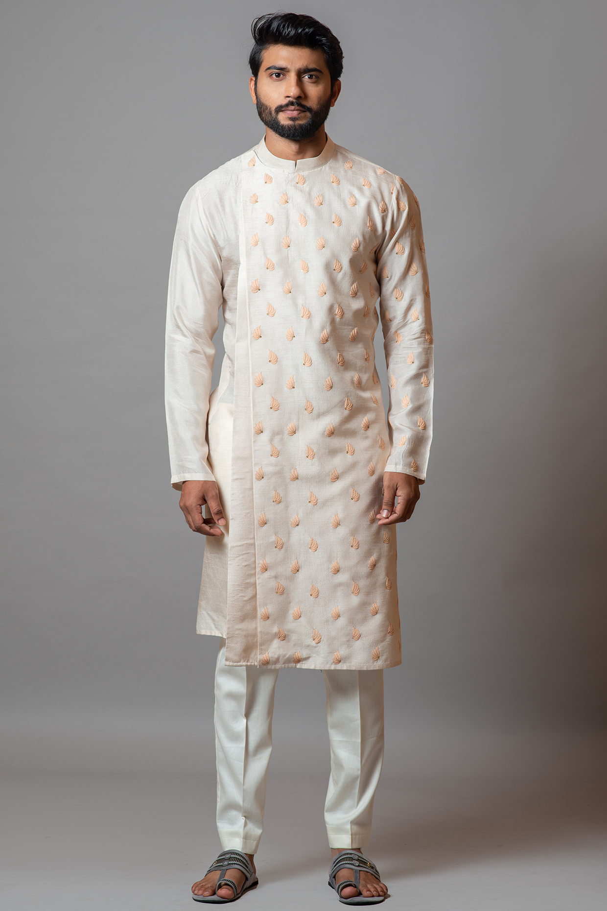 Apricot Bamberg Silk Motif Work Kurta Set by PAARSH at Pernia's Pop Up Shop