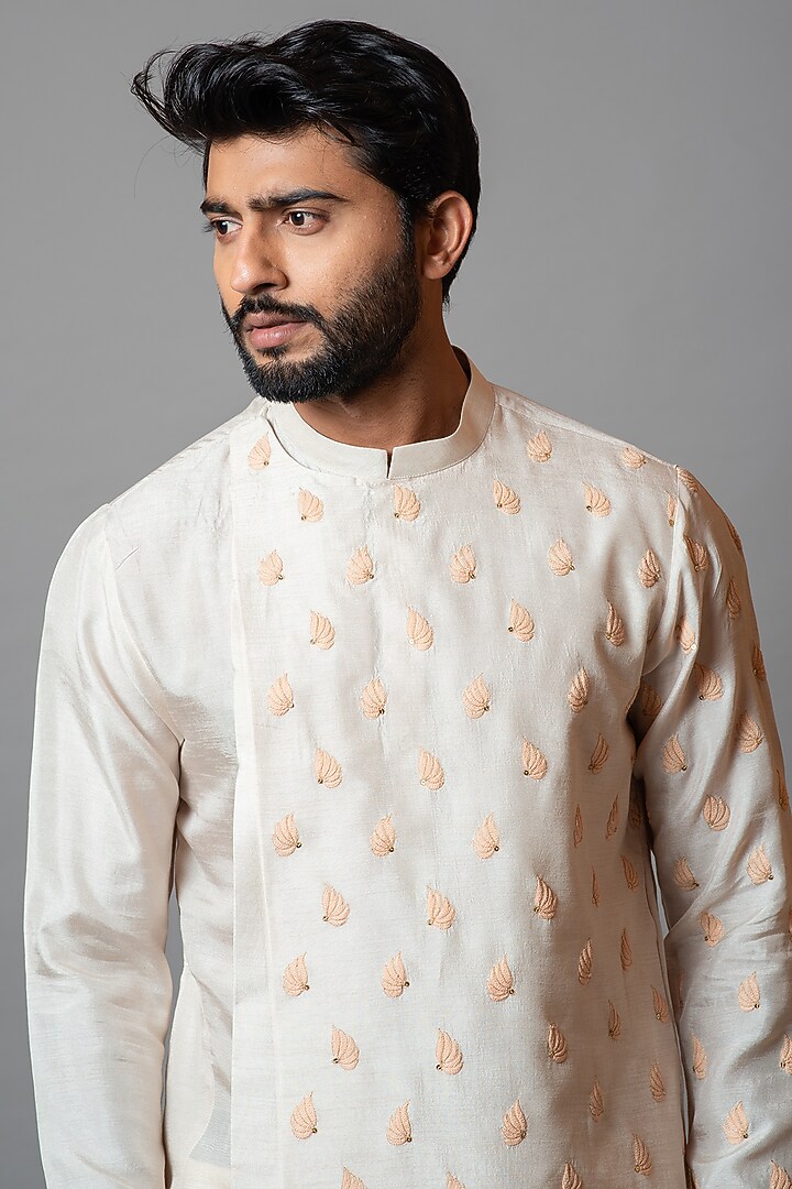 Apricot Bamberg Silk Motif Work Kurta Set by PAARSH at Pernia's Pop Up Shop