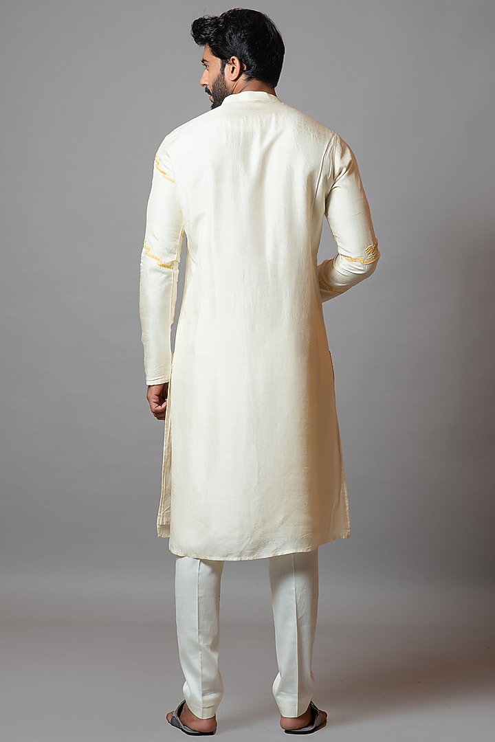 Cream Bamberg Silk Kurta Set by PAARSH at Pernia's Pop Up Shop