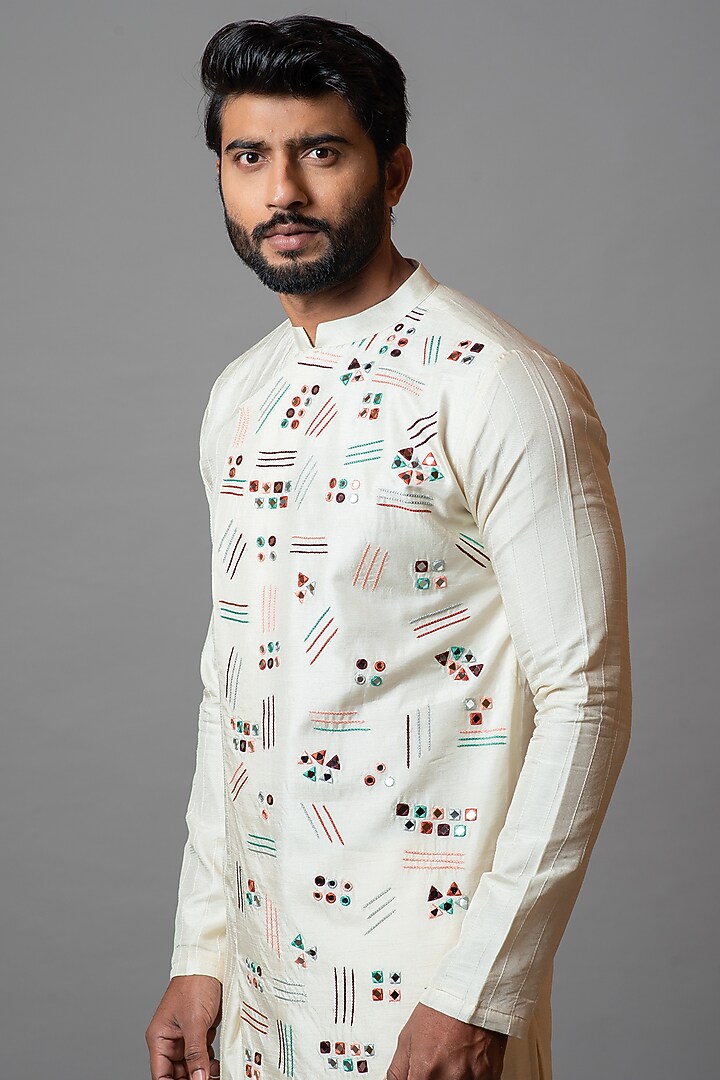 Cannoli Cream Bamberg Silk Kurta Set by PAARSH at Pernia's Pop Up Shop