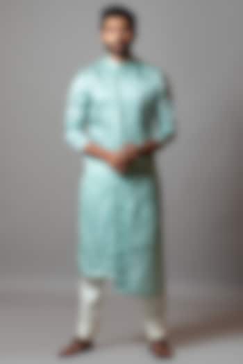 Aquamarine Linen Satin Kurta Set by PAARSH at Pernia's Pop Up Shop