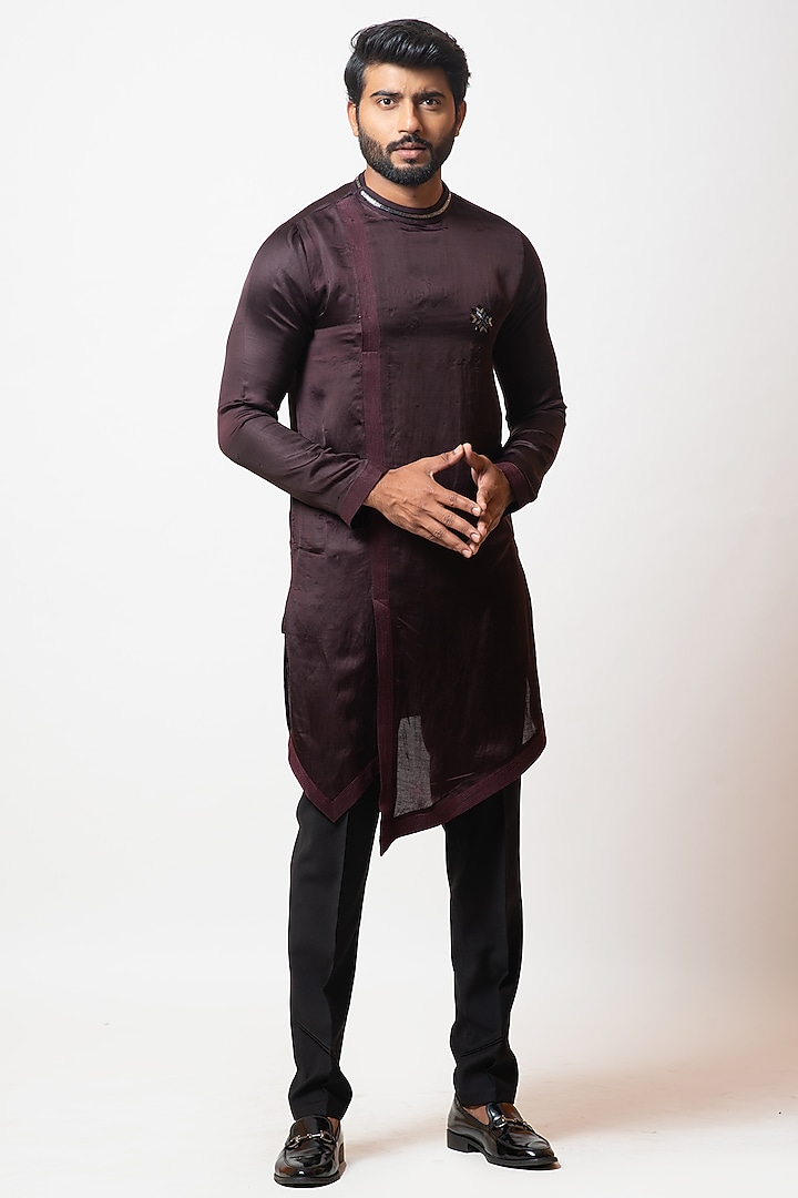 Windsor Wine Linen Satin Kurta Set by PAARSH at Pernia's Pop Up Shop