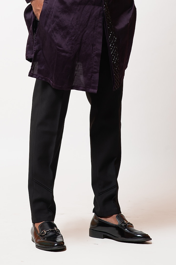 Astral Aura Linen Satin Embroidered Kurta Set by PAARSH at Pernia's Pop Up Shop