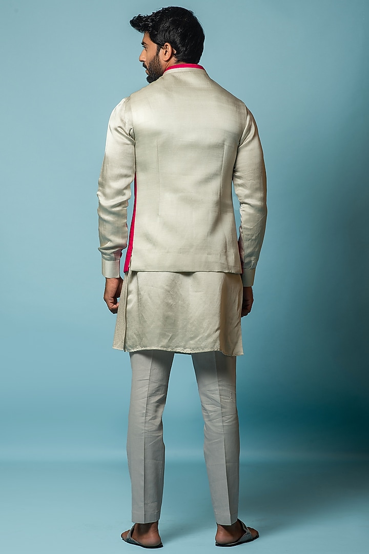 Stringking Grey Embroidered Bundi Jacket by PAARSH at Pernia's Pop Up Shop