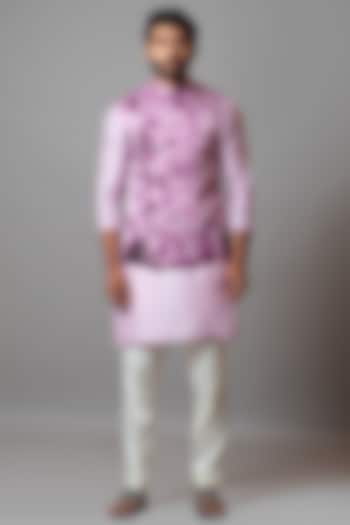 Fuchsia Printed Bundi Jacket With Kurta Set by PAARSH at Pernia's Pop Up Shop