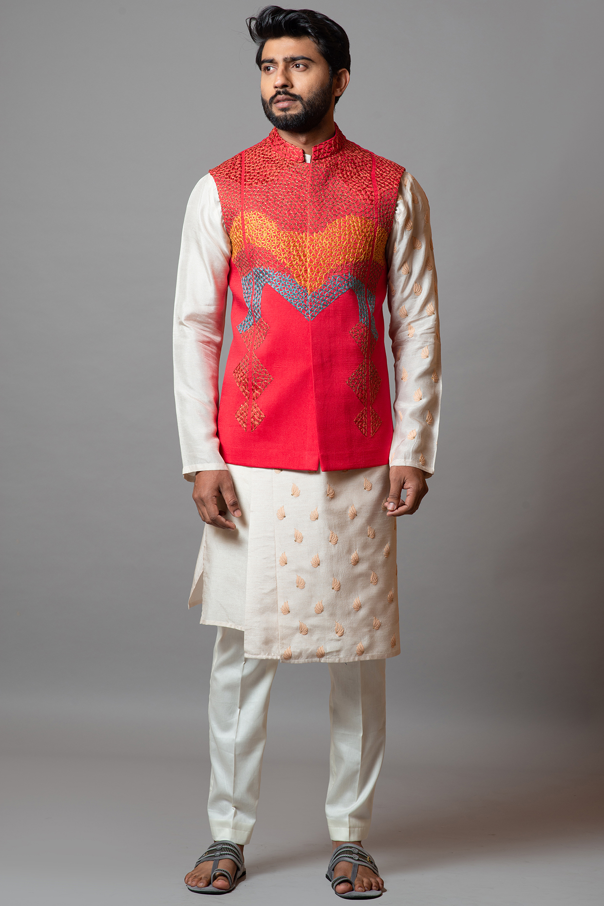 Tango Red Bamberg Silk Thread Embroidered Bundi Jacket Set by PAARSH at Pernia's Pop Up Shop