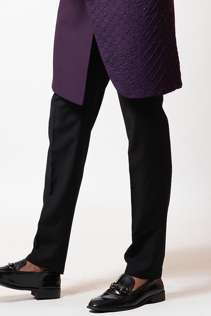 Carisma Purple Embroidered Indo-Western Jacket Set by PAARSH at Pernia's Pop Up Shop