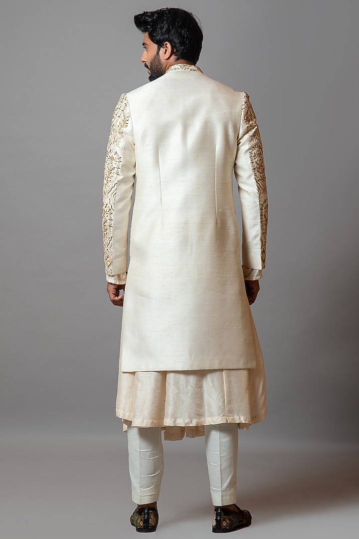 Pearled Ivory Embroidered Groom Sherwani Set by PAARSH at Pernia's Pop Up Shop