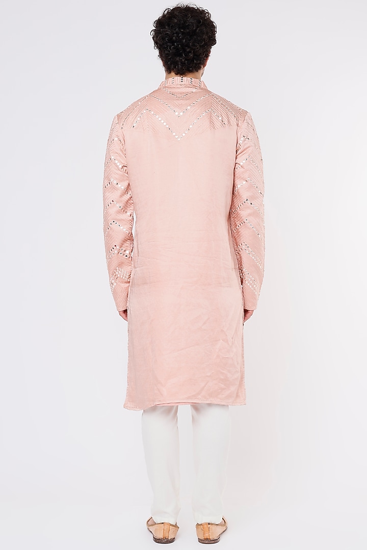 Powder Pink Embroidered Kurta Set by PAARSH at Pernia's Pop Up Shop