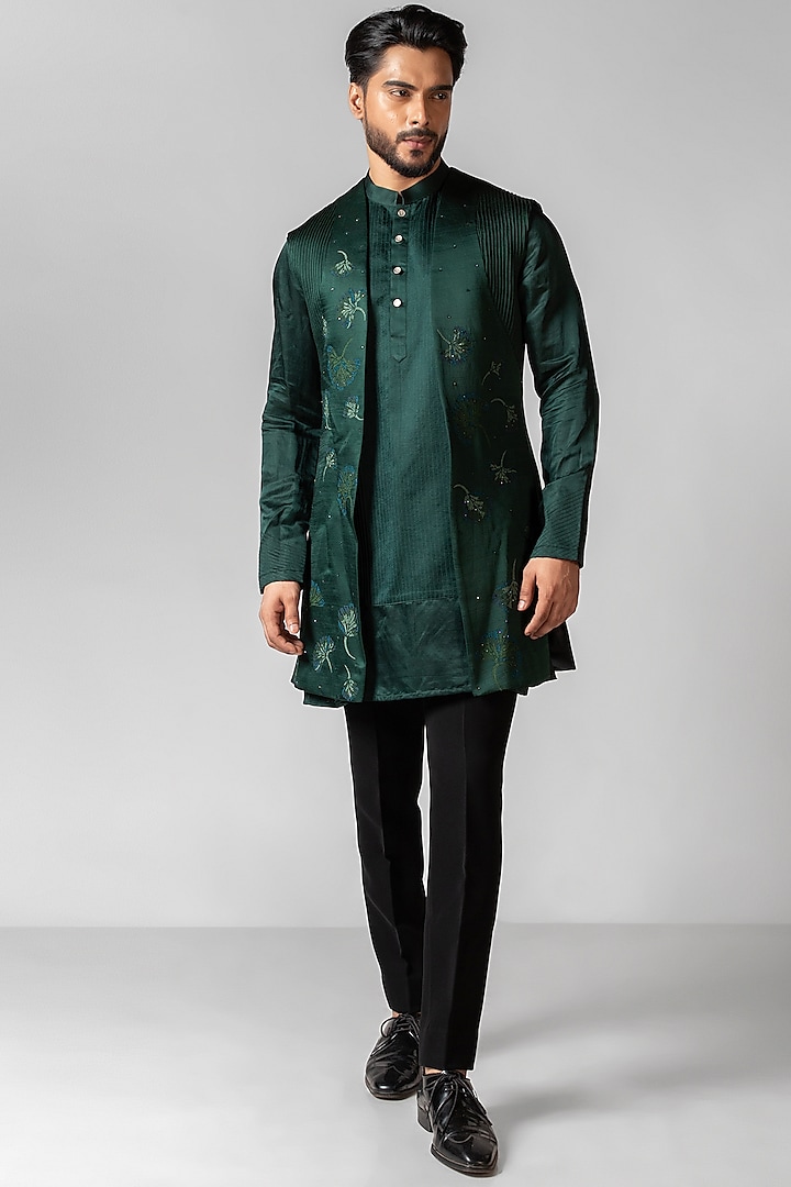 Verdant Green Organza Resham Embroidered Nehru Jacket Set by PAARSH at Pernia's Pop Up Shop