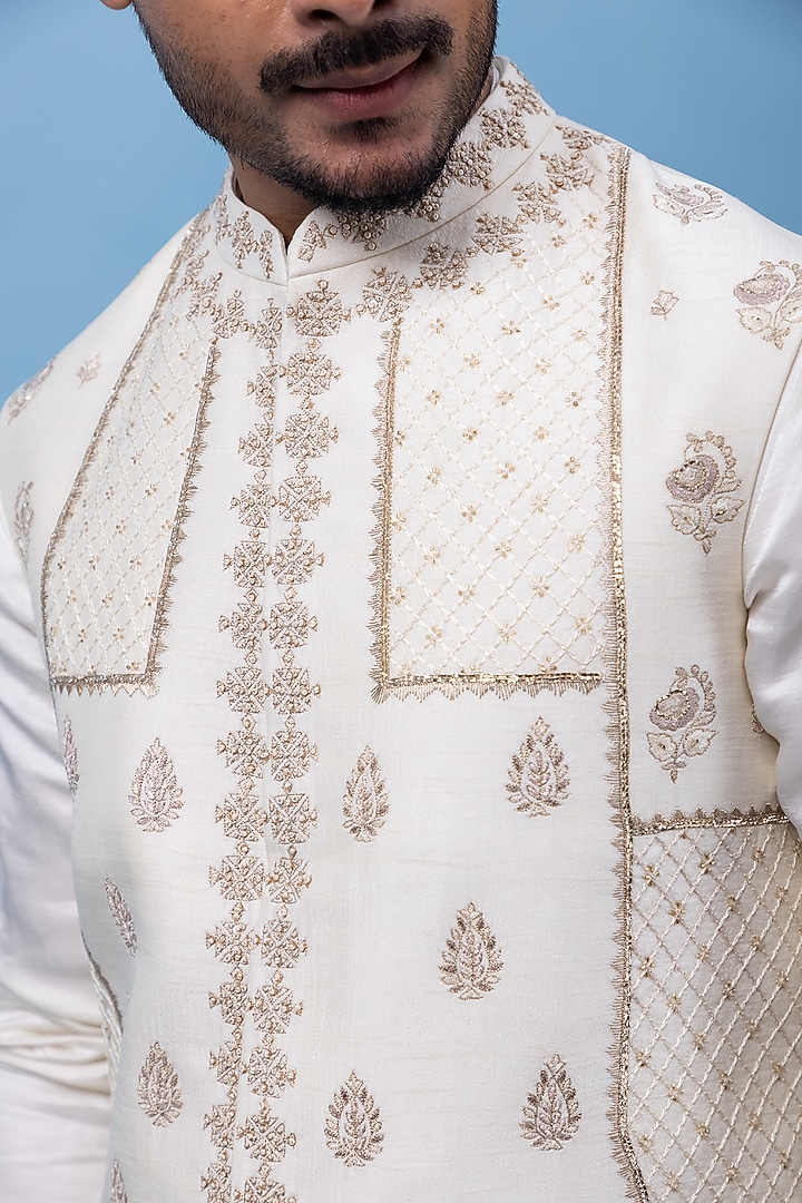 Ivory Bamberg Silk Embroidered Nehru Jacket Set by PAARSH at Pernia's Pop Up Shop